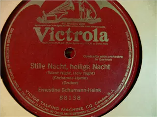 small_victrola 88138.webp